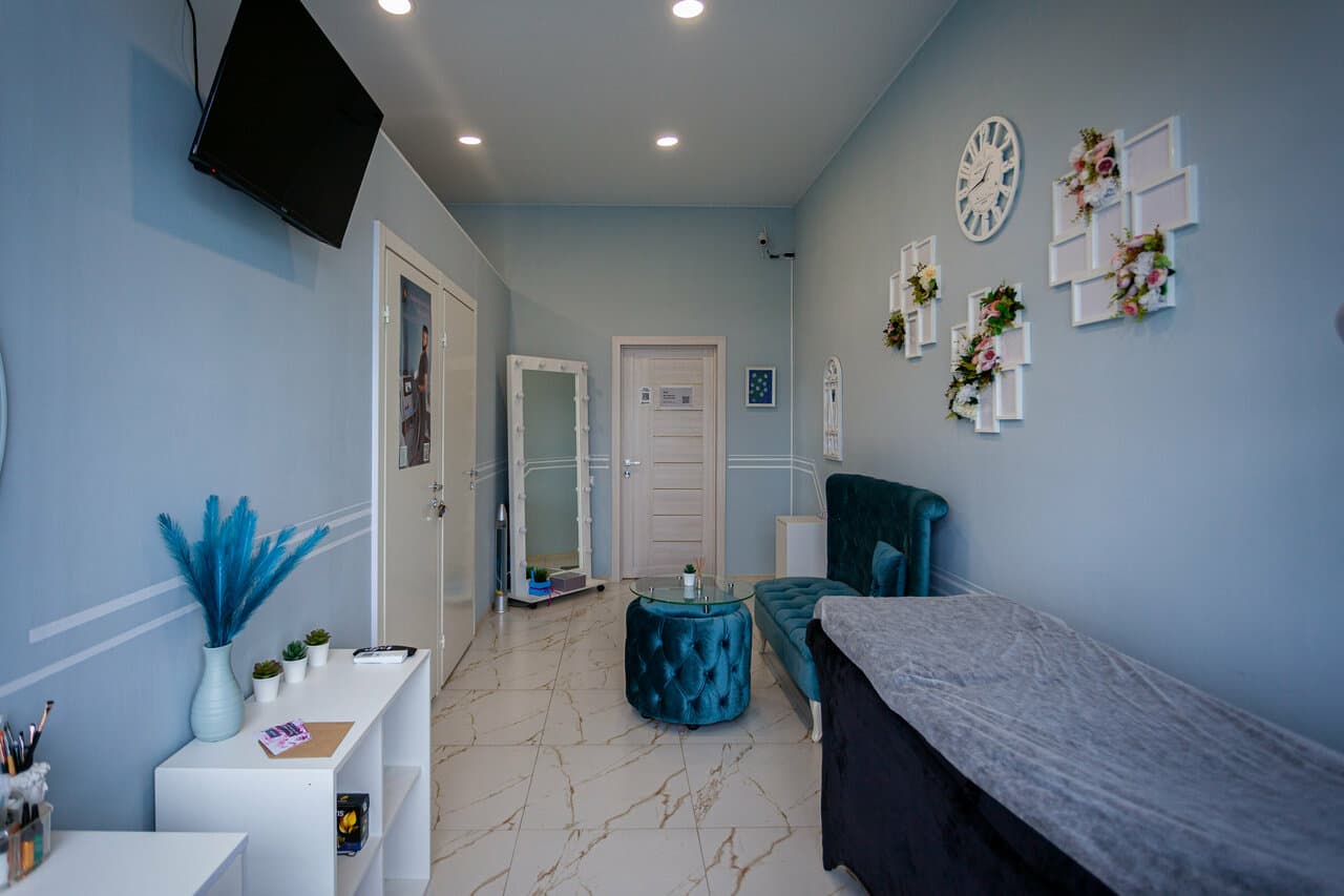 Falcon Studio