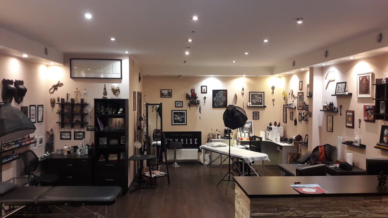 Sunrise tattoo workshop