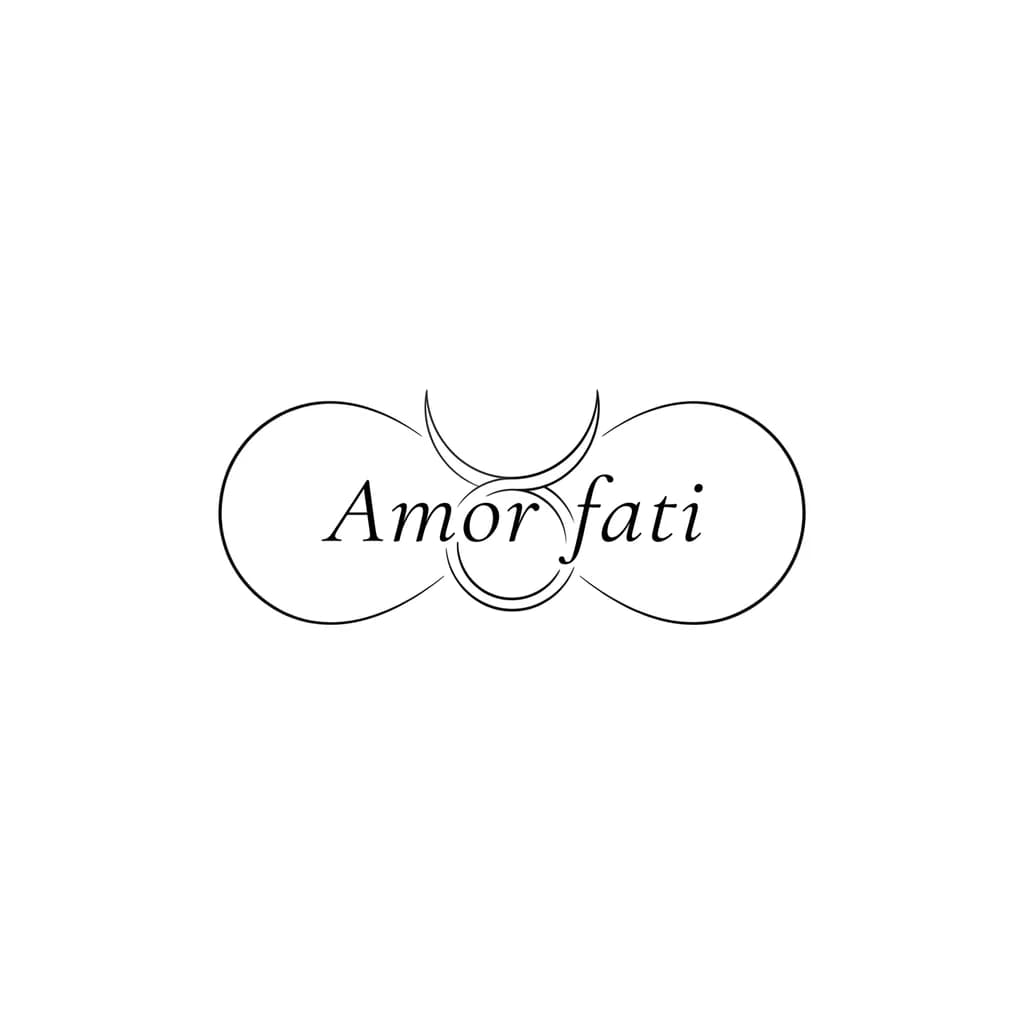 Тату эскиз: Надо перекрыть знак бесконечности. Хочу надпись amor fati и добавить нежные линии символизирующие мой знак зодиака телец. Знак бесконечности уже есть, надо новым эскизом его убрать 