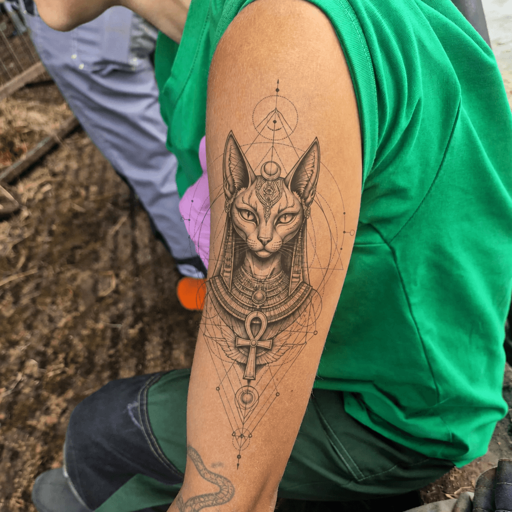 Тату эскиз: Tryon: forearm