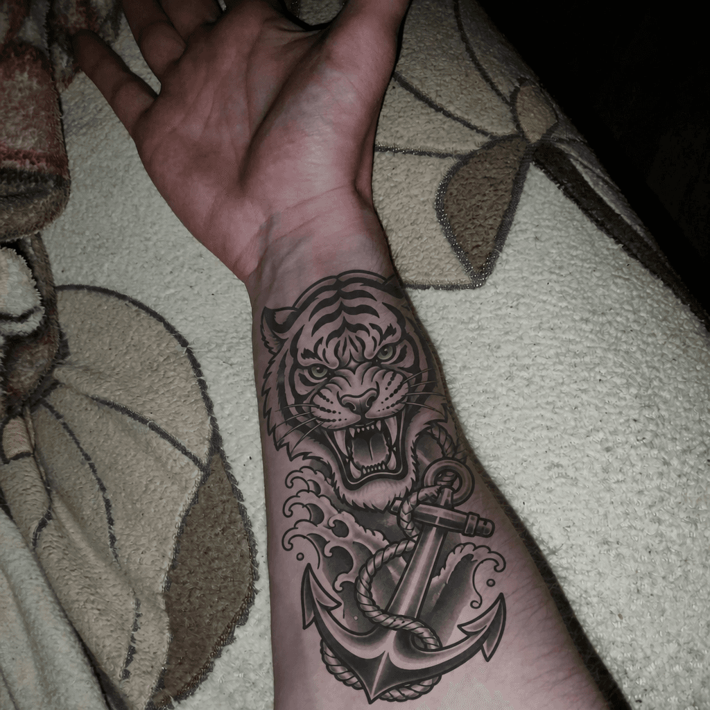 Тату эскиз: Tryon: forearm